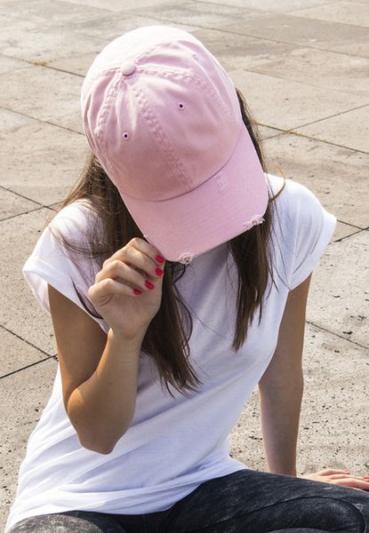 Urban Classics Low Profile Destroyed Cap pink